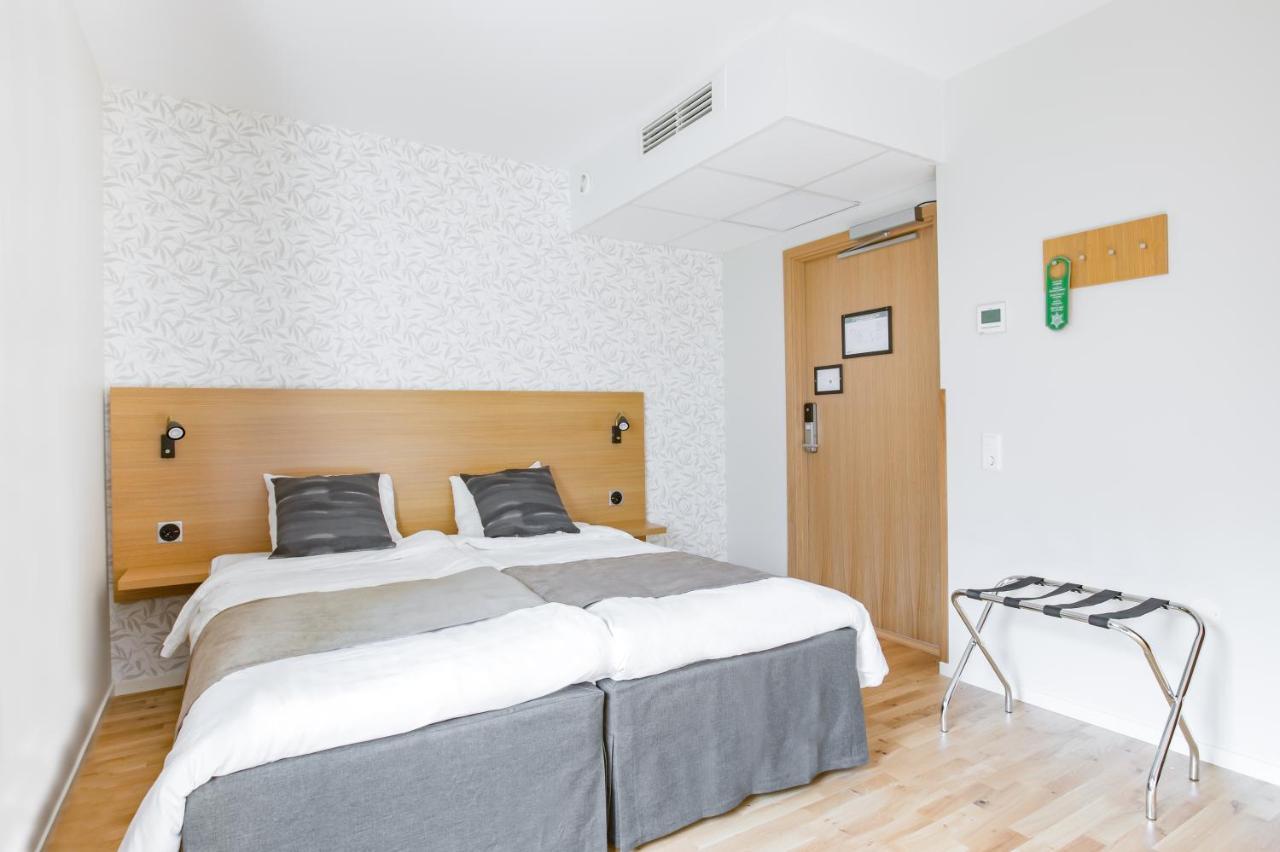 Hotel Spekeroed Stenungsund Bagian luar foto